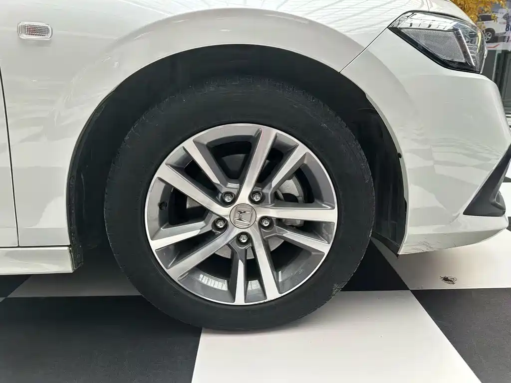 Honda Civic — фото 5