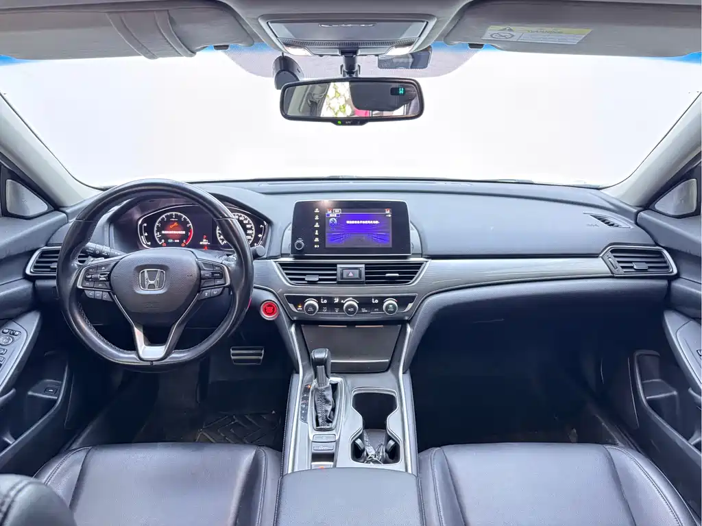 Honda Accord — фото 4