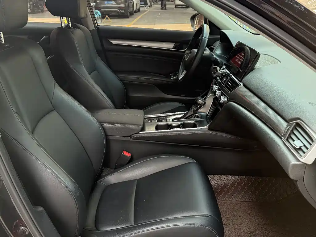 Honda Accord — фото 4
