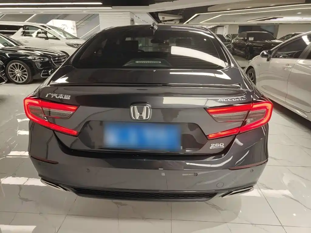 Honda Accord — фото 5