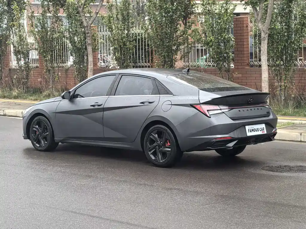 Hyundai Elantra — фото 6
