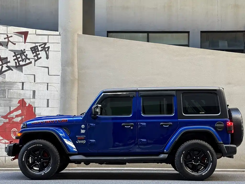 Jeep Wrangler — фото 5