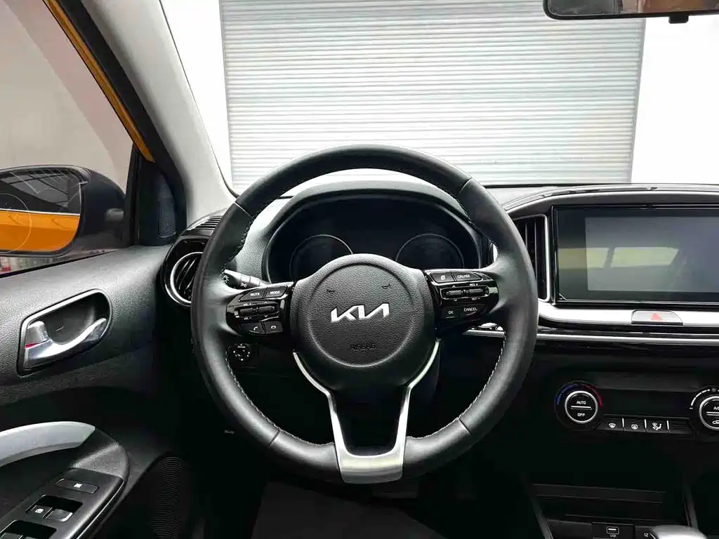 Kia KX1 — фото 9