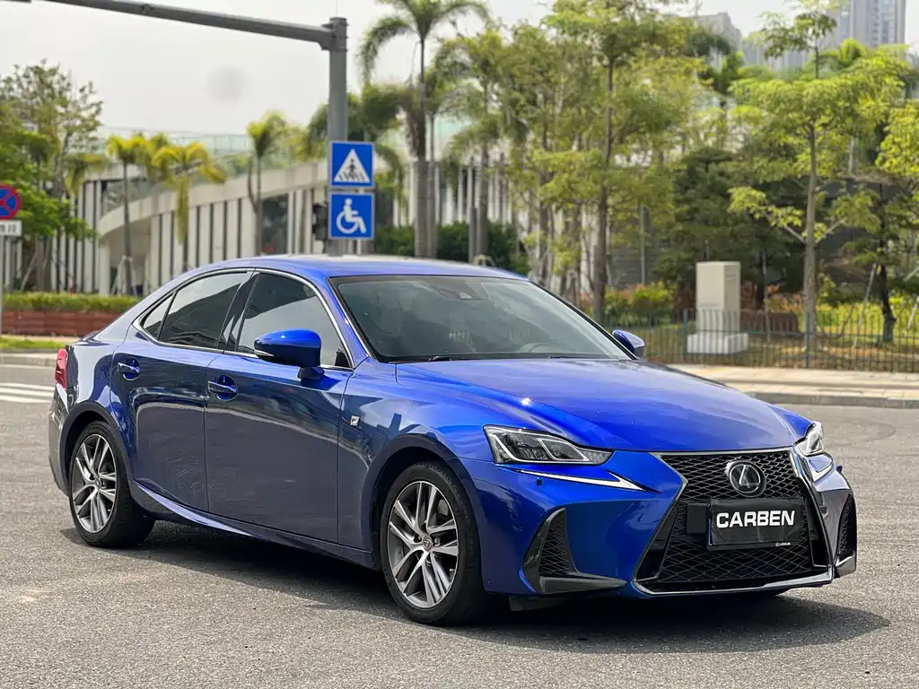 Lexus IS — фото 3