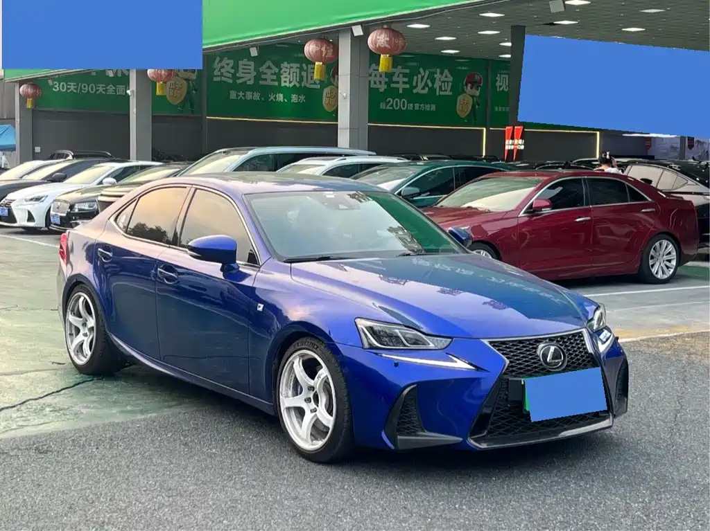 Lexus IS — фото 3