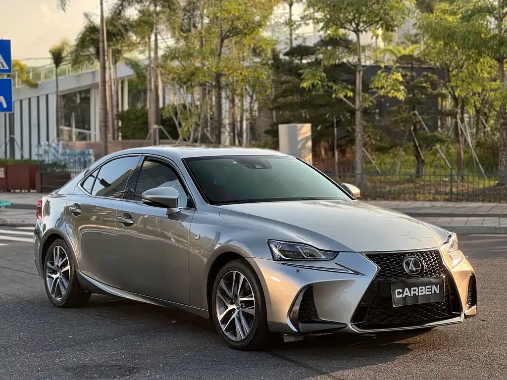 Lexus IS — фото 3