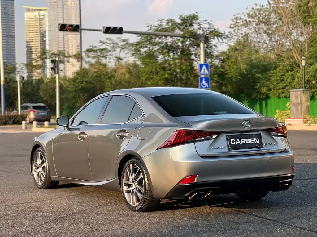 Lexus IS — фото 6