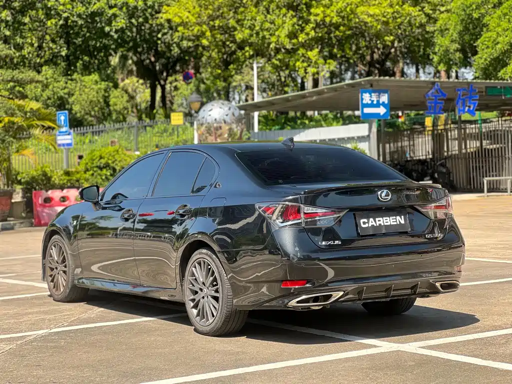 Lexus GS — фото 6