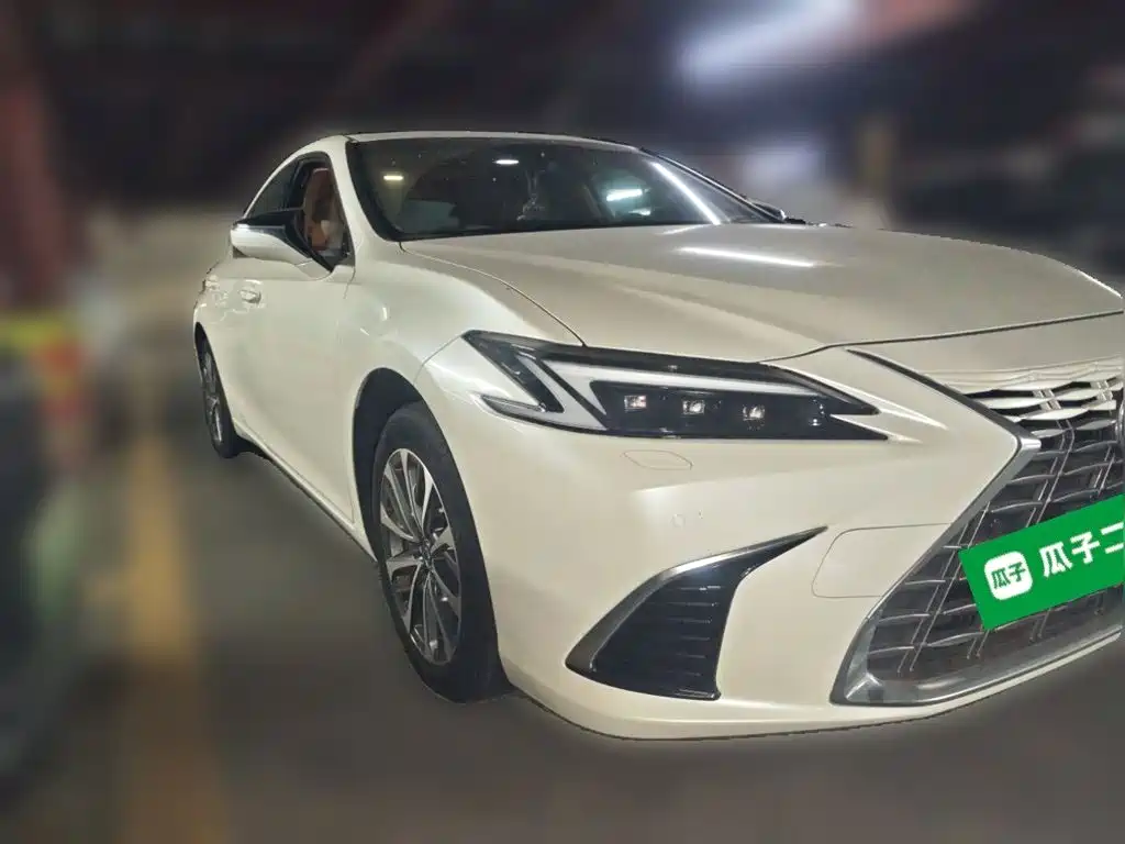 Lexus ES — фото 3