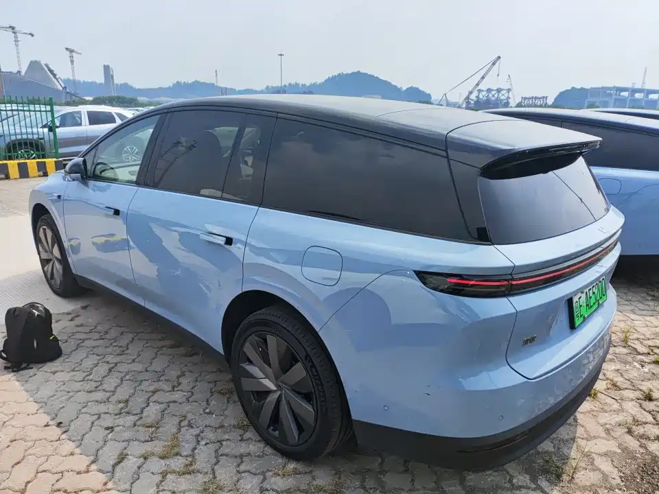 Li Auto Li i8 — фото 3