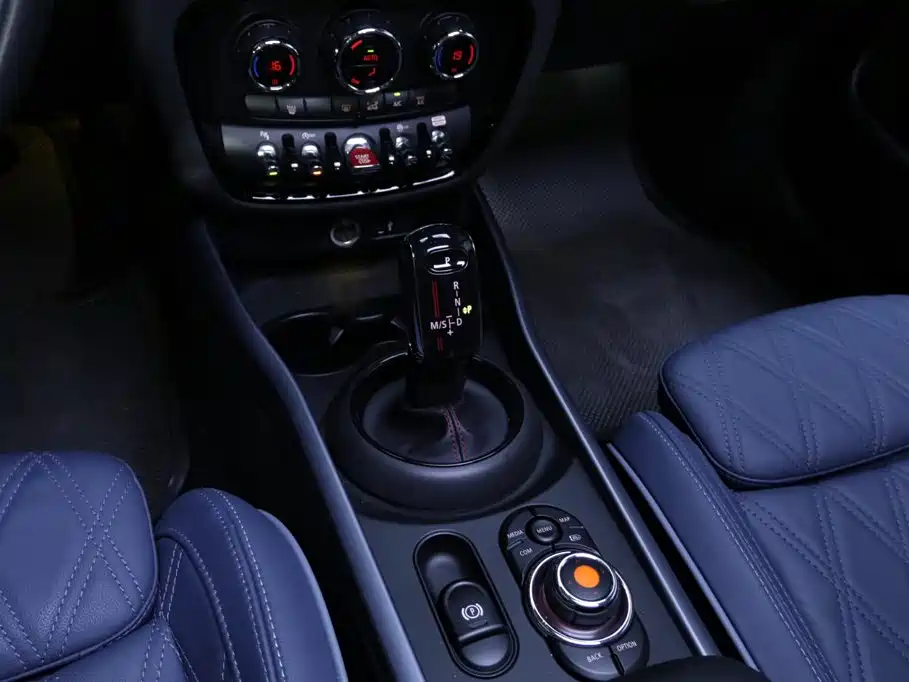 MINI Mini Clubman — фото 8