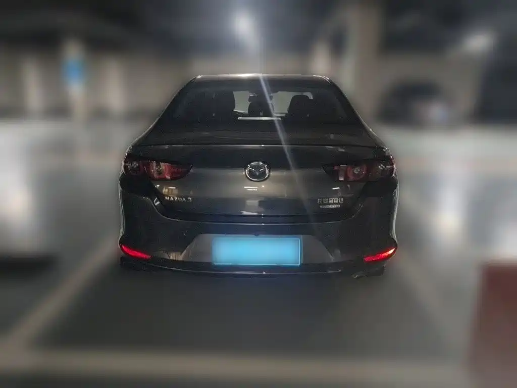 Mazda 3 Axela — фото 3