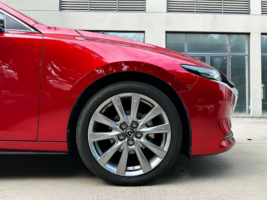 Mazda 3 Axela — фото 11