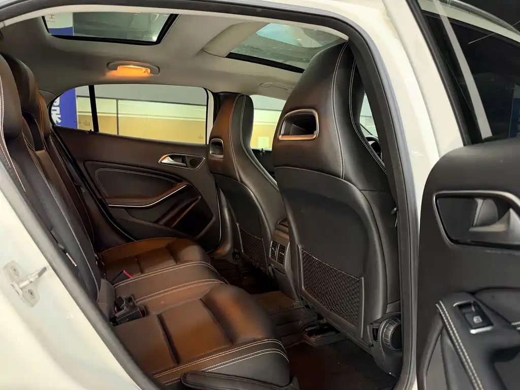 Mercedes-Benz GLA — фото 13
