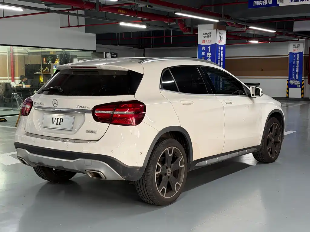 Mercedes-Benz GLA — фото 5