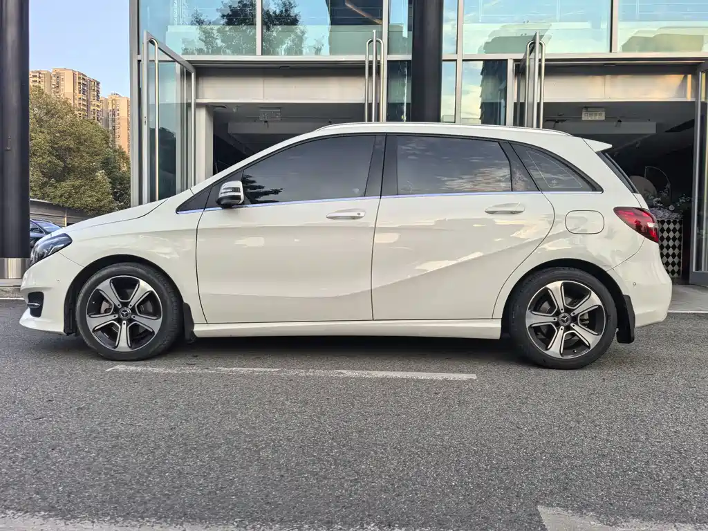 Mercedes-Benz B-Class — фото 4