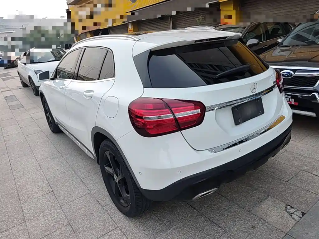 Mercedes-Benz GLA — фото 4