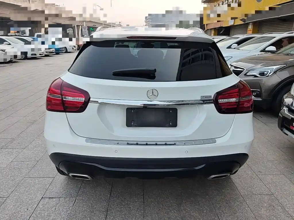 Mercedes-Benz GLA — фото 5