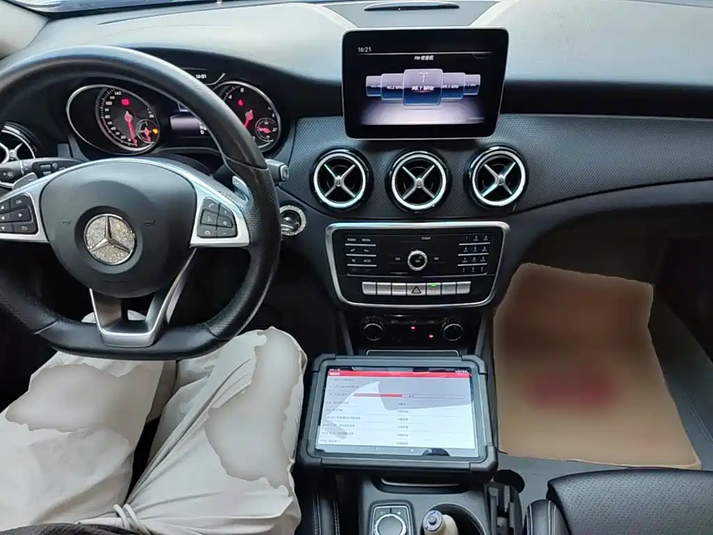 Mercedes-Benz GLA — фото 9