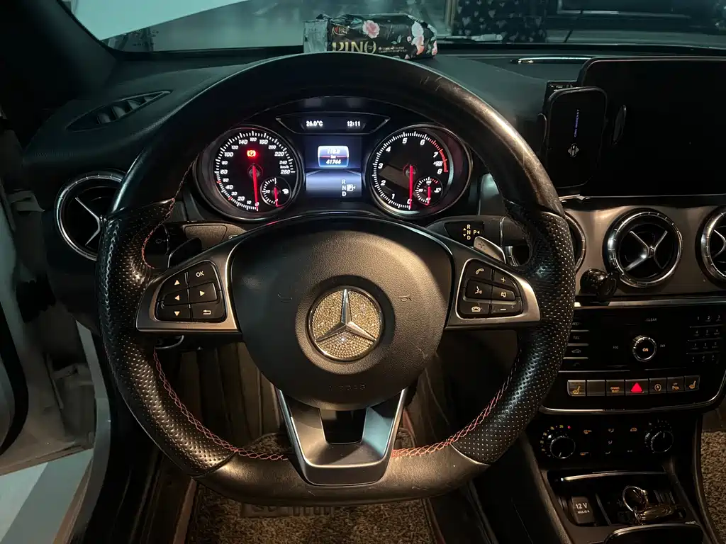 Mercedes-Benz CLA (Import) — фото 7