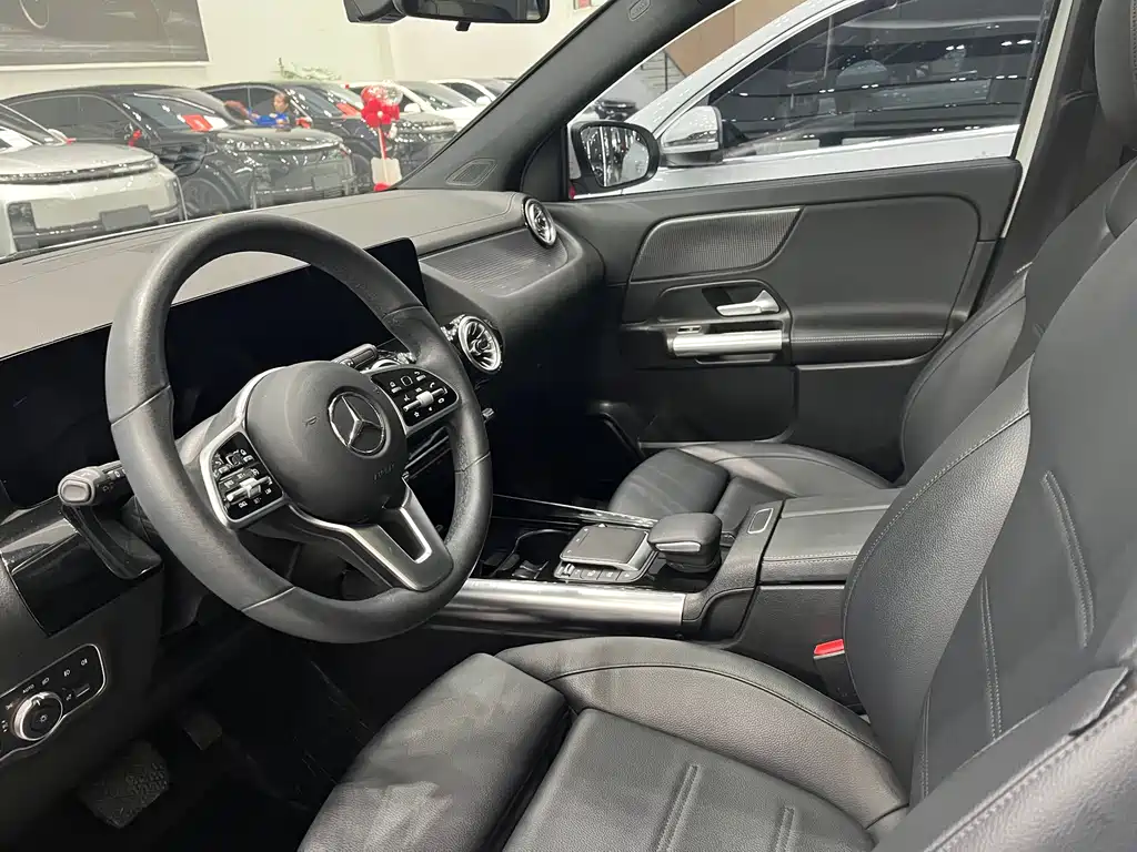 Mercedes-Benz GLA — фото 4