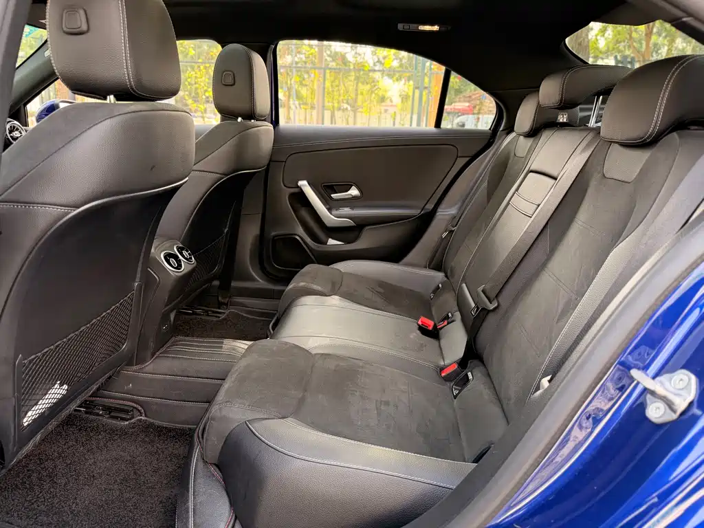Mercedes-Benz A-Class — фото 14