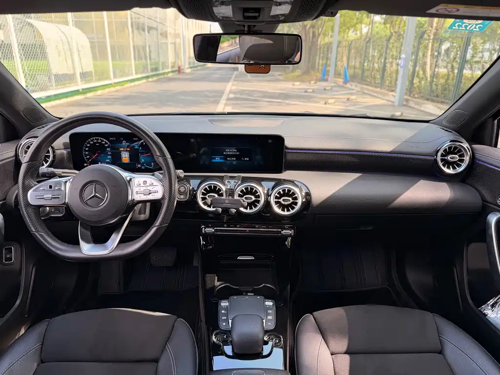 Mercedes-Benz A-Class — фото 15