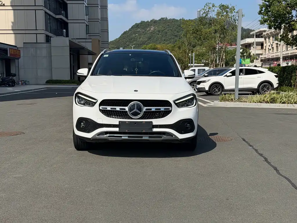 Mercedes-Benz GLA — фото 2