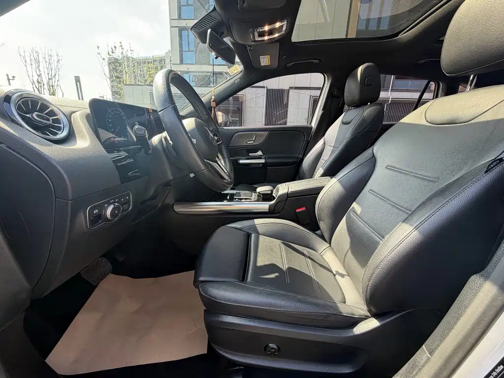 Mercedes-Benz GLA — фото 6