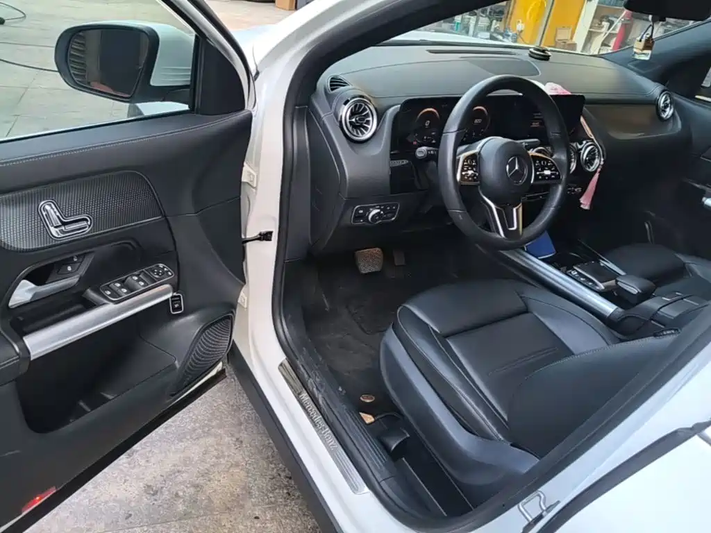Mercedes-Benz GLA — фото 15