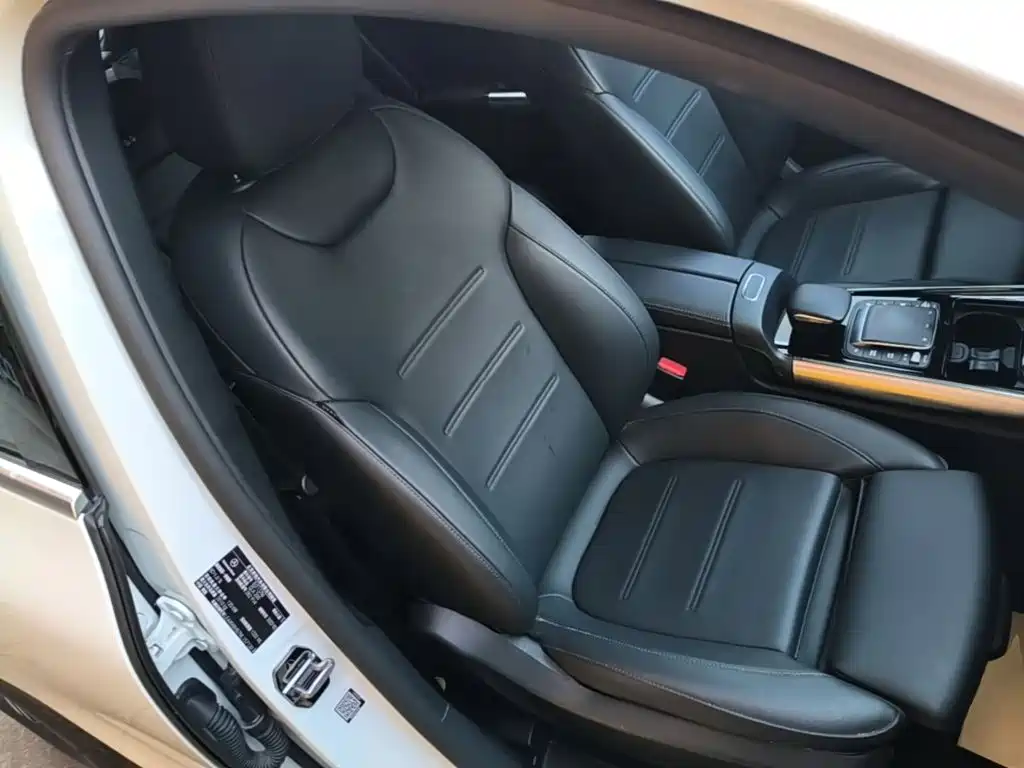 Mercedes-Benz GLA — фото 24