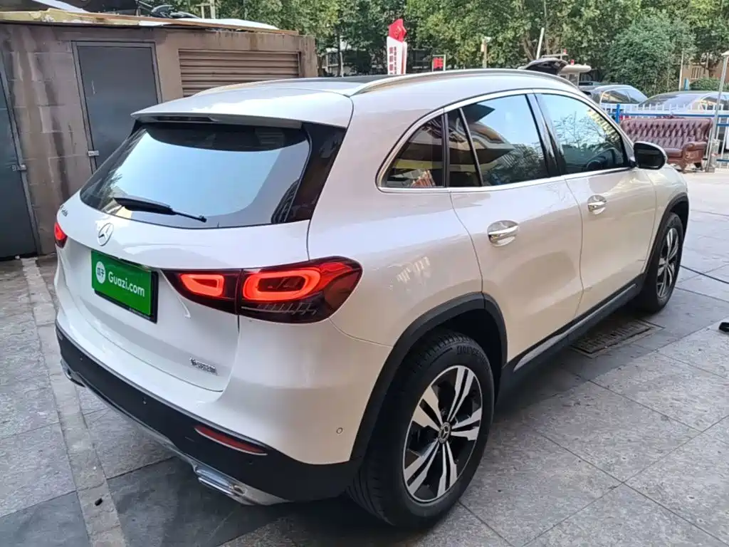 Mercedes-Benz GLA — фото 6