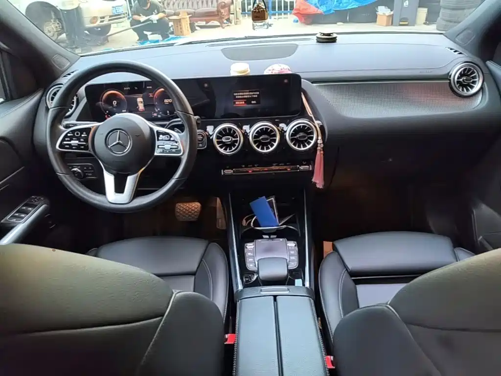 Mercedes-Benz GLA — фото 9