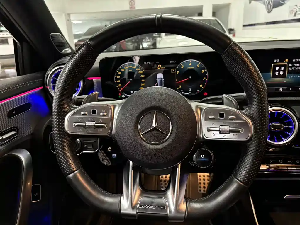 Mercedes-Benz A-Class AMG — фото 5