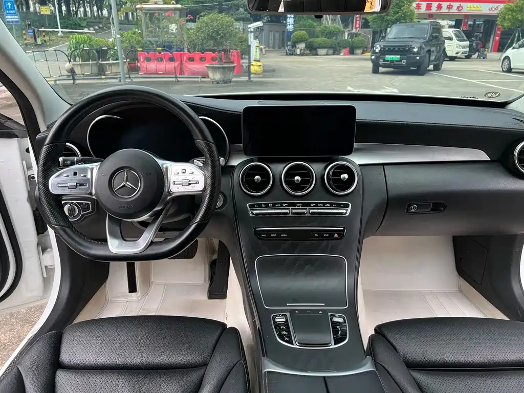Mercedes-Benz C-Class — фото 14