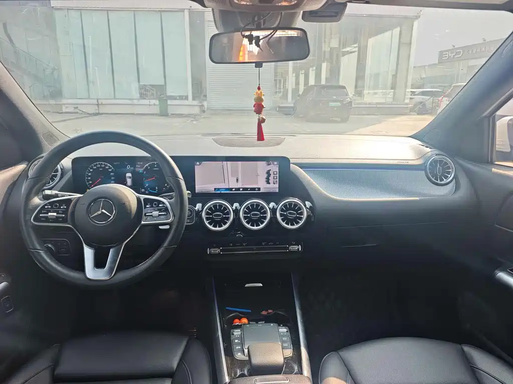 Mercedes-Benz GLA — фото 4