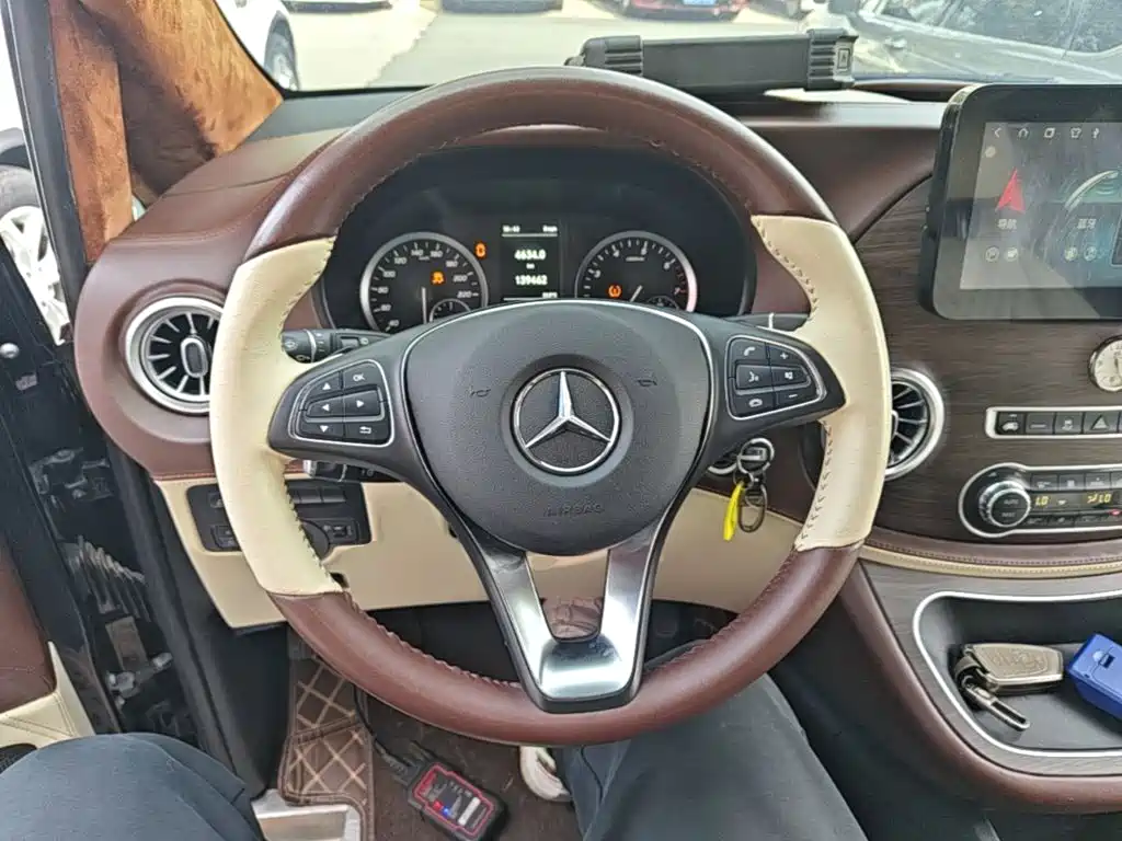 Mercedes-Benz Vito — фото 10