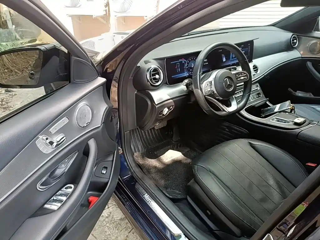 Mercedes-Benz E-Class (Import) — фото 15