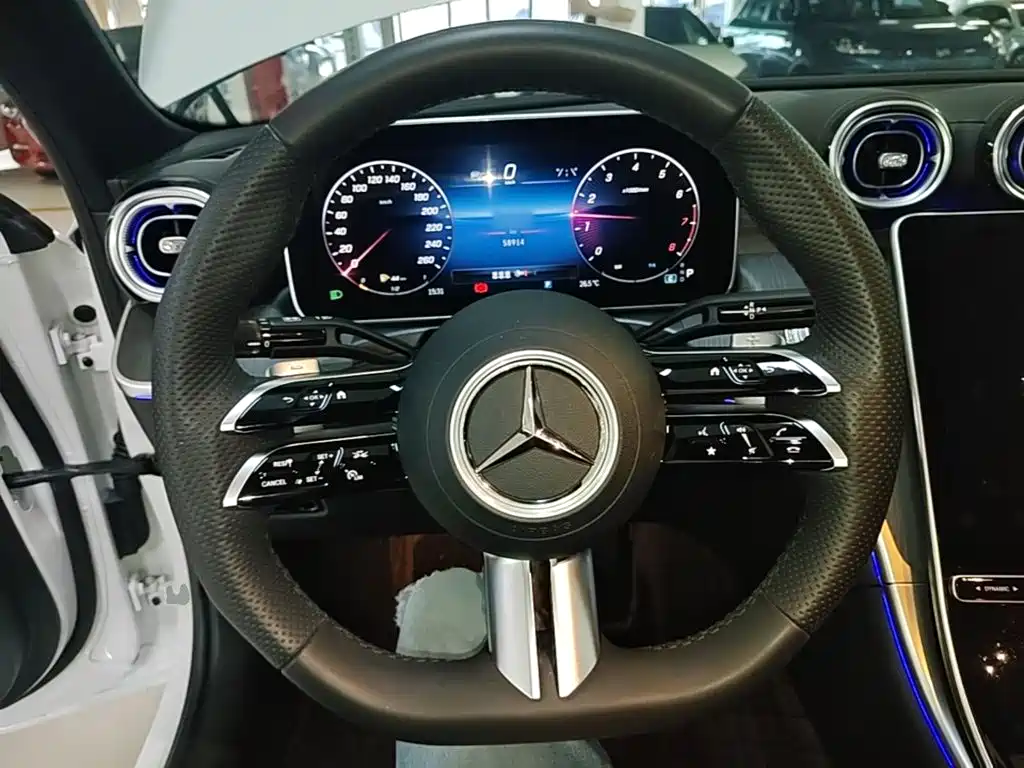 Mercedes-Benz C-Class — фото 10
