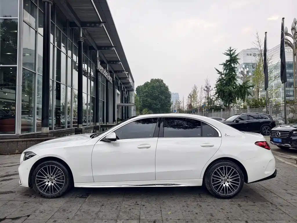 Mercedes-Benz C-Class — фото 4