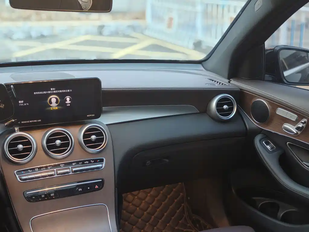 Mercedes-Benz GLC — фото 8
