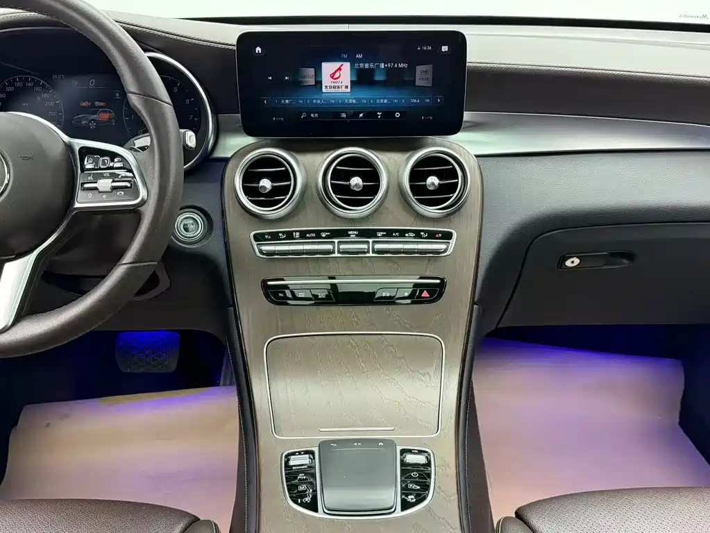 Mercedes-Benz GLC — фото 10