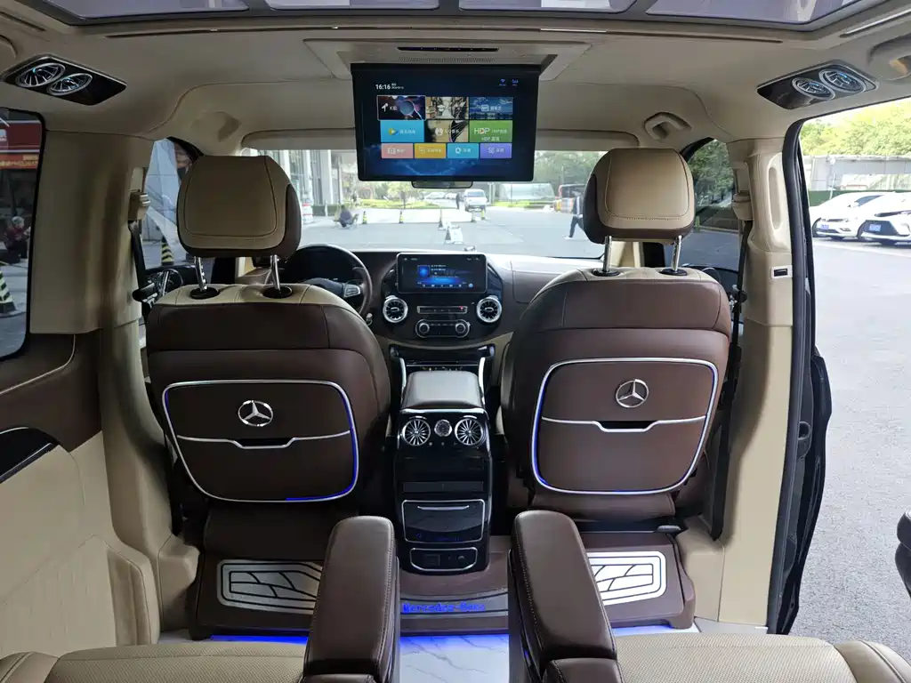 Mercedes-Benz Vito — фото 25