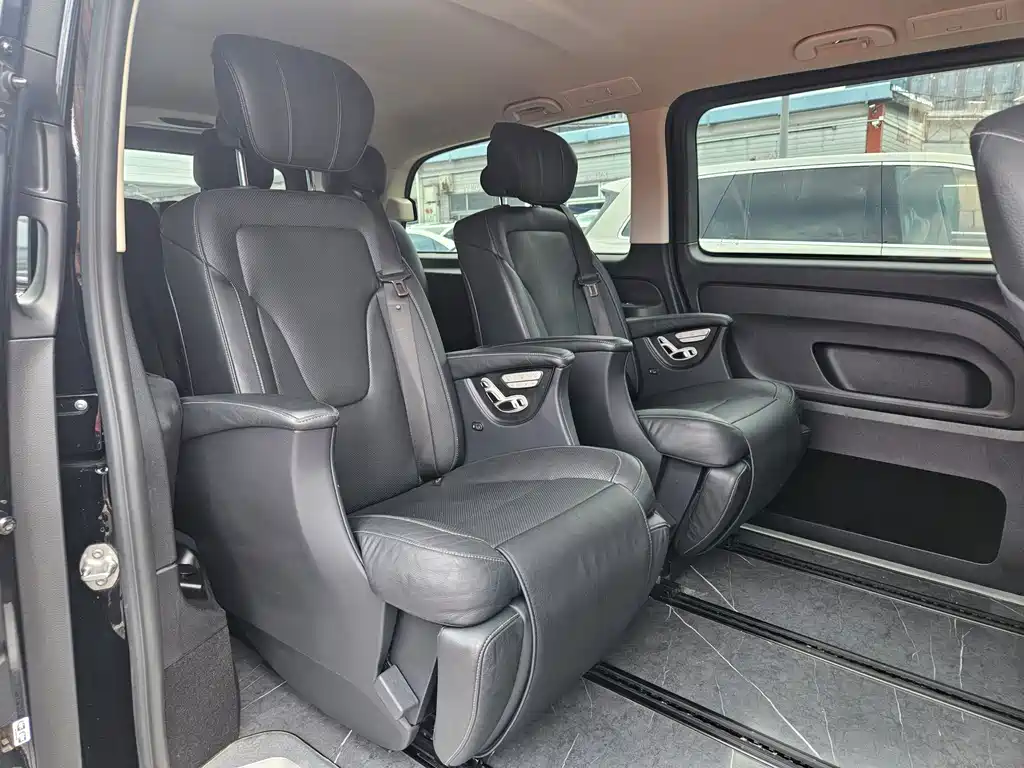 Mercedes-Benz Vito — фото 14
