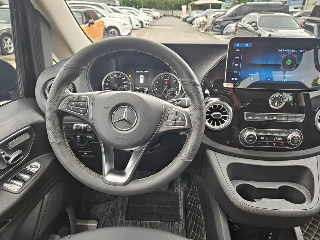 Mercedes-Benz Vito — фото 16