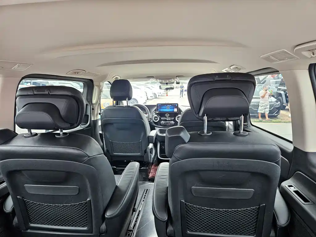 Mercedes-Benz Vito — фото 21