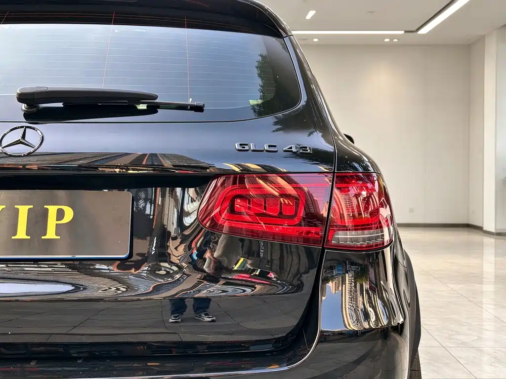 Mercedes-Benz GLC AMG — фото 24