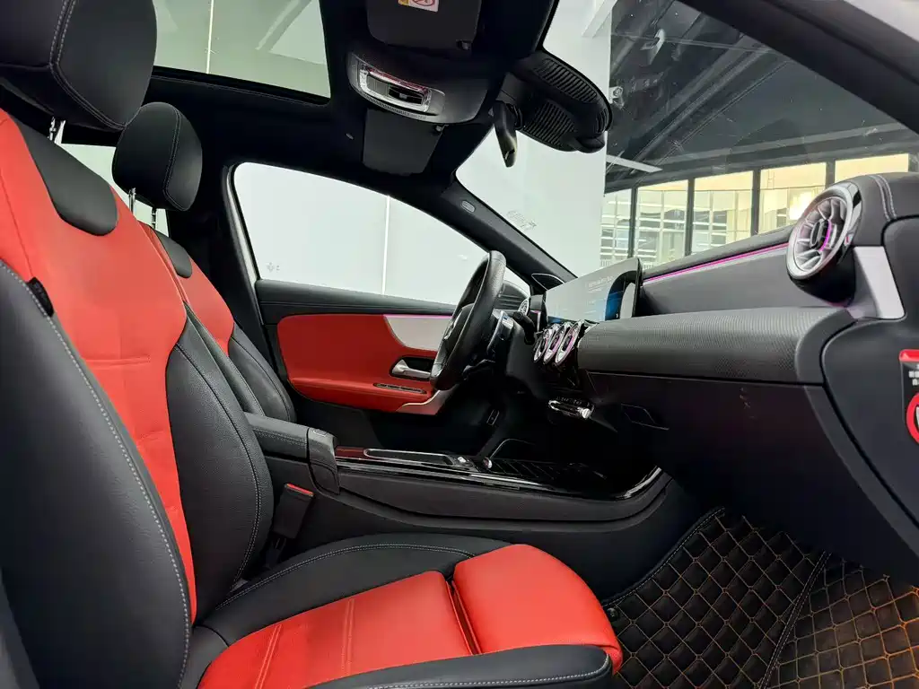 Mercedes-Benz A-Class AMG — фото 4