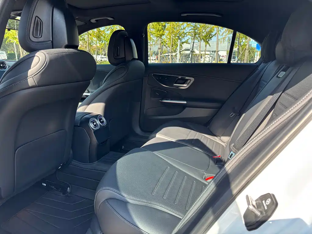 Mercedes-Benz C-Class — фото 5