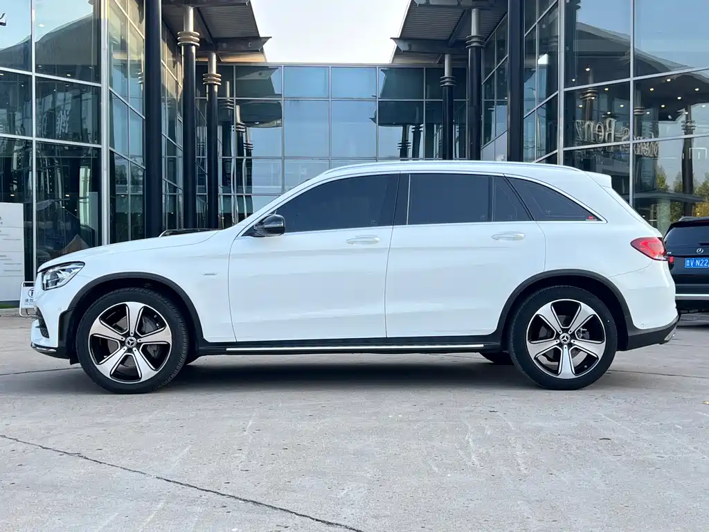 Mercedes-Benz GLC — фото 2